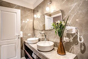 Tree Charme Parliament Boutique Hotel