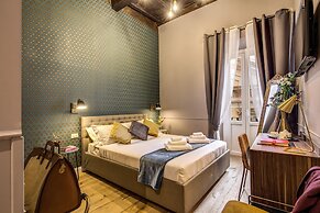 Tree Charme Parliament Boutique Hotel