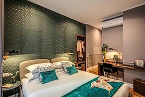 Tree Charme Parliament Boutique Hotel