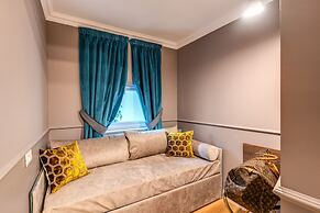 Tree Charme Parliament Boutique Hotel