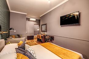 Tree Charme Parliament Boutique Hotel