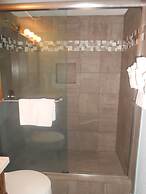 0409 Waters Edge Resort 1 Bedroom Condo by Redawning