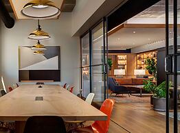 Canopy by Hilton Baltimore Harbor Point