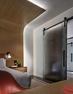 Canopy by Hilton Baltimore Harbor Point