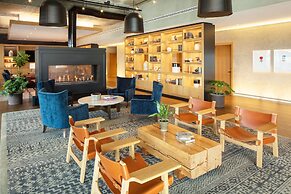 Canopy by Hilton Baltimore Harbor Point