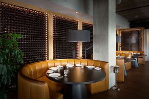 Canopy by Hilton Baltimore Harbor Point