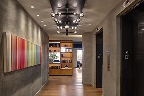 Canopy by Hilton Baltimore Harbor Point