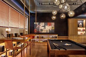 Canopy by Hilton Baltimore Harbor Point