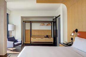 Canopy by Hilton Baltimore Harbor Point