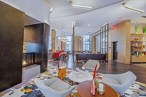 Canopy by Hilton Jersey City Arts District