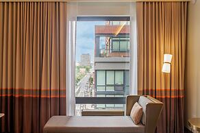 Canopy by Hilton Jersey City Arts District