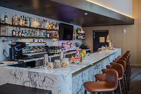 Canopy by Hilton Jersey City Arts District