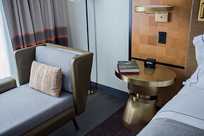 Canopy by Hilton Jersey City Arts District