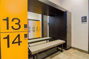 Canopy by Hilton Jersey City Arts District