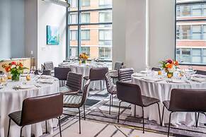 Canopy by Hilton Jersey City Arts District