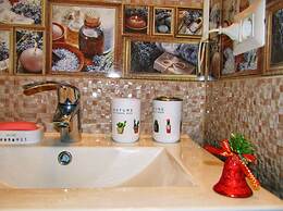 Double View Apartments