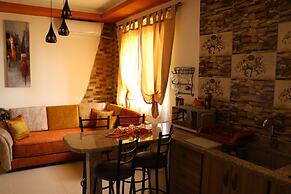 Double View Apartments