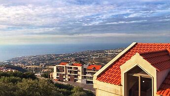 Double View Apartments