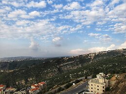 Double View Apartments