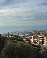 Double View Apartments