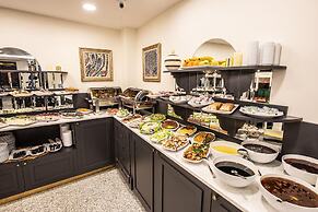 Royal Bosphorus Hotel