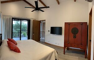 My Way Langosta Beach House