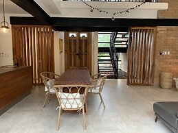 My Way Langosta Beach House