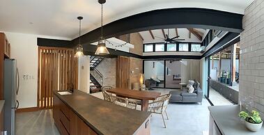 My Way Langosta Beach House