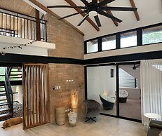 My Way Langosta Beach House