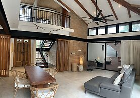 My Way Langosta Beach House