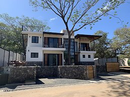 My Way Langosta Beach House