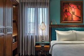 Peridot Grand Luxury Boutique Hotel