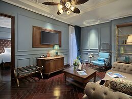 Peridot Grand Luxury Boutique Hotel