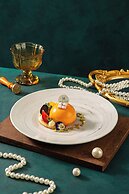 Peridot Grand Luxury Boutique Hotel