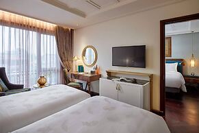 Peridot Grand Luxury Boutique Hotel