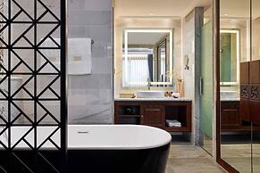 Peridot Grand Luxury Boutique Hotel