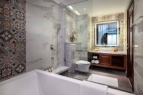 Peridot Grand Luxury Boutique Hotel