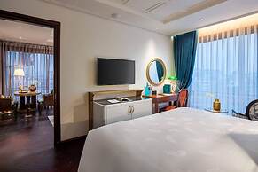 Peridot Grand Luxury Boutique Hotel