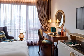 Peridot Grand Luxury Boutique Hotel