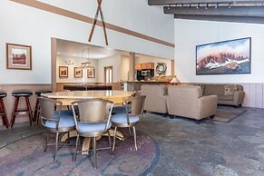 Chamonix #62 Bldg. D