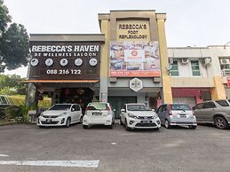 SPOT ON 89858 Rebecca's Homes