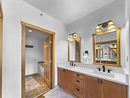 Inviting and Spacious Condo In The Heart of Center Village - PP416 by 