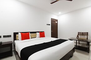 Capital O 63727 Mythri Hotel
