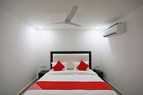 OYO 48664 White House