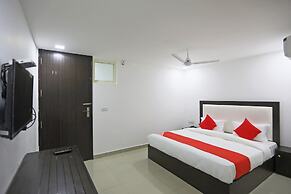 OYO 48664 White House