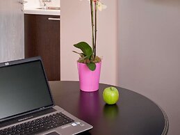 Residence Mercure Paris La Defense Grande Arche