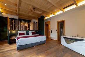 Artion Boutique by Enorme