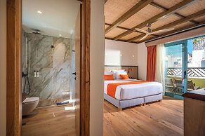 Artion Boutique by Enorme