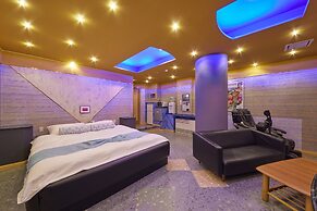 Nagano Coco Club - Adults Only