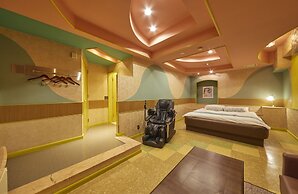 Nagano Coco Club - Adults Only